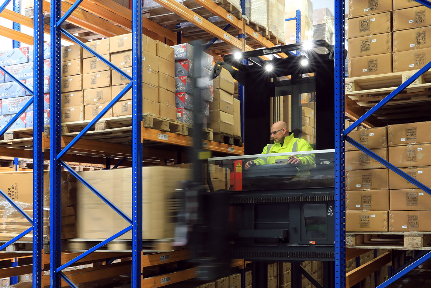 Speditionversand und Logistik: Lagerlogistik